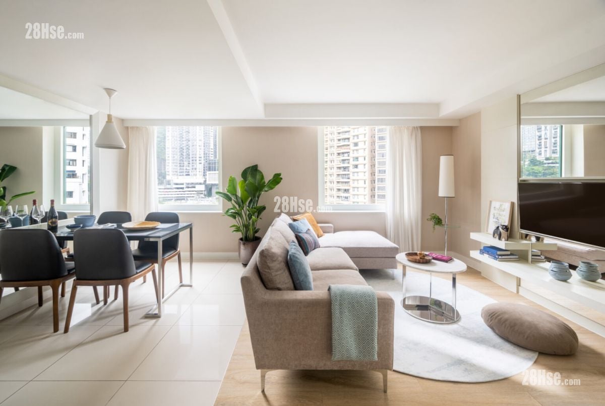 Two MacDonnell Road Room: Garden Apartment